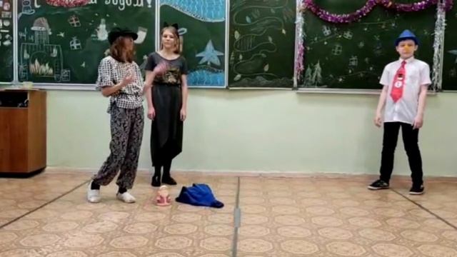 Новогодняя Сценка