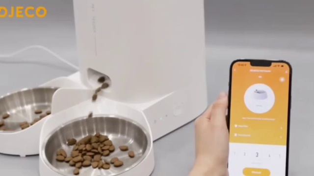 Автоматическая кормушка для кошек и собак