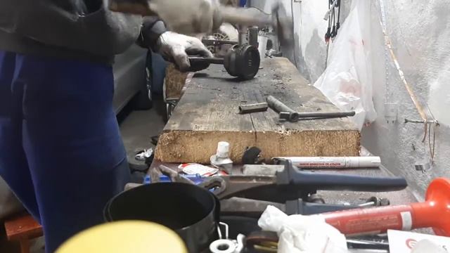 Варворский Демонтаж поршней с шатунов. Ланос смотреть онлайн
