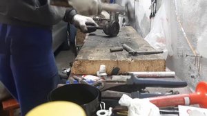 Варворский Демонтаж поршней с шатунов. Ланос