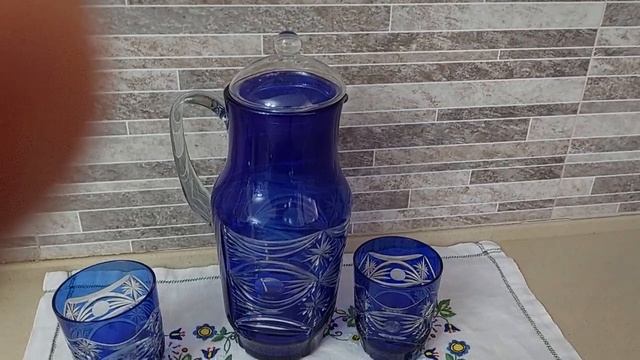КОЛЛЕКЦИЯ СОВЕТСКИХ кувшинов  из цветного СТЕКЛА и БОГЕМСКОГО хрусталя