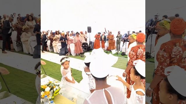 Song: Siyobe Simdumisa смотреть онлайн