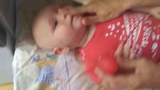 Как правильно промывать и закапывать нос ребенку до года.Как быстро избавиться от насморка . смотреть онлайн