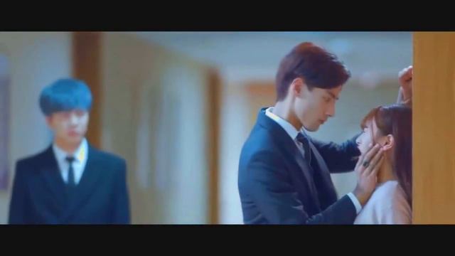 Видео к дораме Я люблю своего президента ,хотя он псих /总裁在上我在下 смотреть онлайн