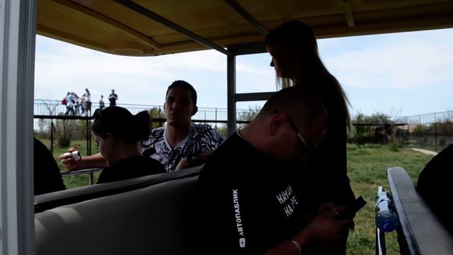 ЛЬВИНЫЙ ПЛЯЖ приводит блогеров в ШОК !!! смотреть онлайн