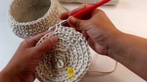 Как связать крышку для вязаной корзинки из шнура // МК крыши для корзинки