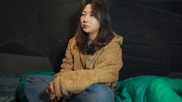 ?편백나무 숲 속 솔로캠핑?ㅣ사방이 푸릇푸릇한 곳에서 진정한 쉼 과 여유ㅣ삼겹살간장볶음+봄 마실