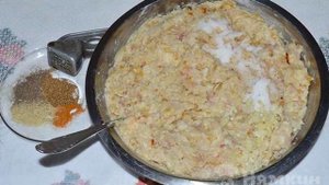 Диетические рыбные котлеты в духовке