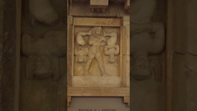 Ancient Greek Art: Herakles and the Kerkopes смотреть онлайн