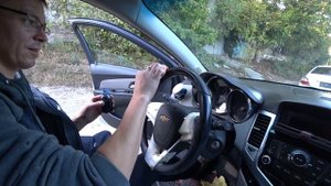 как ПОКРАСИТЬ КОЖАНЫЙ РУЛЬ автомобиля.легко,быстро.своими руками,балончиком,жидкой кожей.краской