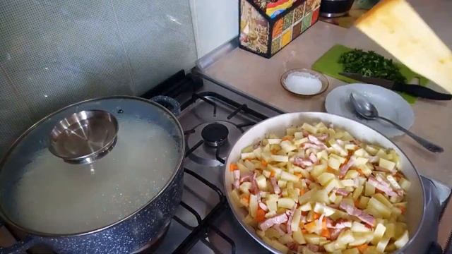 " СЫРНЫЙ СУП " С КОПЧЁНЫМ БЕКОНОМ ! ЭТО ФАНТАСТИЧЕСКИ ВКУСНО ! ВЫ ДОЛЖНЫ ЭТО ПОПРОБОВАТЬ ! смотреть онлайн