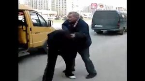 Алкаш и баба драка