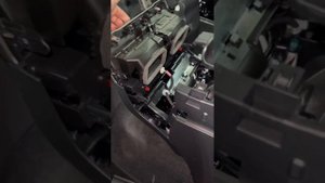 Как разобрать салон Lexus LX 600 2023 года