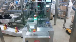 Упаковка пельменей в пакет с клипсой