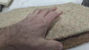 Разносторонний матрас с кокосовой койрой, латексом и сизалью на пружинном блоке s1000.