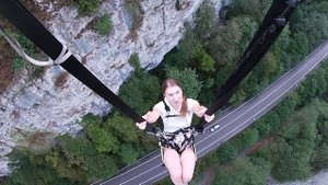 Прыжок с самой высокой качели в мире. Скай парк