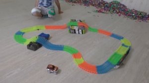 Светящийся трек Гибкий трек Magic Tracks мэджик трек - новые игрушки