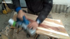 Стол из слэба и швейной машинки