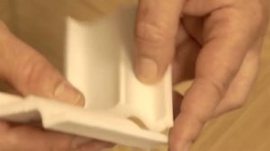 Монтаж потолочного плинтуса для навесного потолка