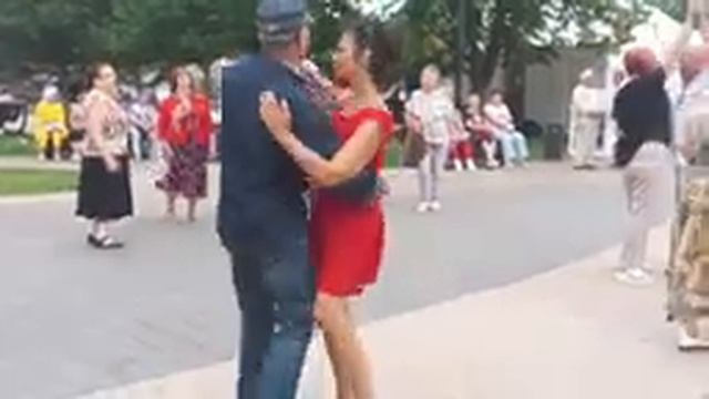 город Белгород Элегантные танцы.