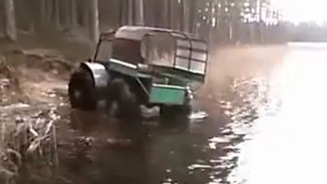 Плавающий вездеход Поморец 4х4 на воде смотреть онлайн