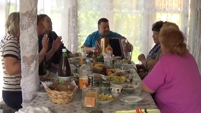 Дачные песнопения смотреть онлайн