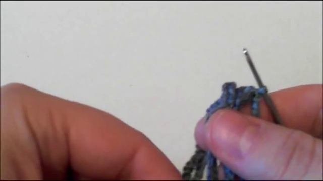 Как вязать крючком Сетчатые узоры  КОСАЯ СЕТКА ПО СПИРАЛИ