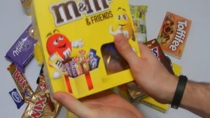 A lot of candy magic! New a lot of candy and presents! Candy man magic