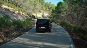 Mercedes-Benz V300d: Furgo vitoriana para toda la familia [PRUEBA - #POWERART] S10-E09