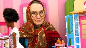 Видео игрушки - Кукла Барби и Баба Маня. Барби и Кен опоздали по делам! Игры в доктора и больницу
