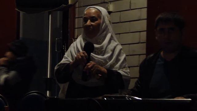 выпускной бал 2017 в ауле Кубачи, поет Манаба смотреть онлайн