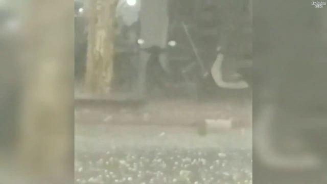 Giant rocks falling, city in pain! Hailstorm strikes Mendoza, Argentina смотреть онлайн