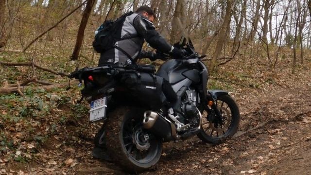 CB500X: Riding Enduro With Honda CB500X