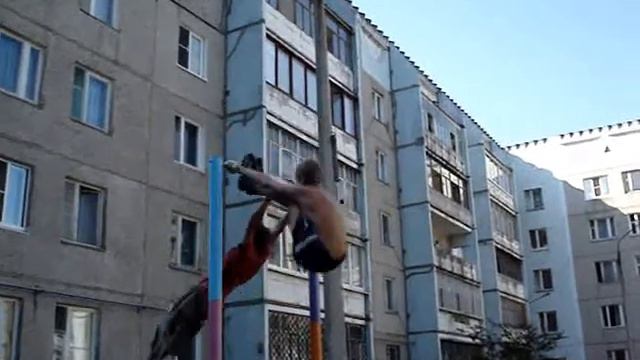 Отчет за год. Турники и брусья. Город Череповец. смотреть онлайн