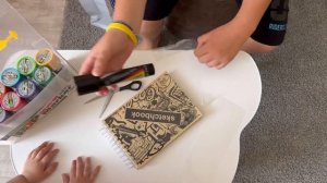 Что подарить мальчику 9 - 14 лет? Подарок подростку. Распаковка граффити и скетч маркеров.
