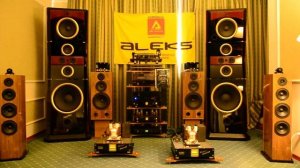 Aleks Audio Sapphire Crystal, 2x Maestro Sapphire Crystal, Megaplayer