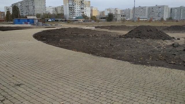 Мариуполь Строится новый парк "Семья" на Восточном Мариуполь 2020 смотреть онлайн