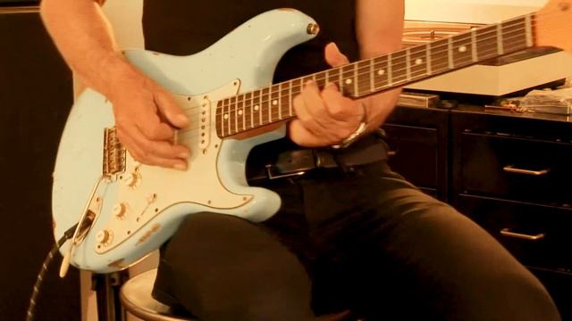 2007 Fender Stratocaster Custom Shop "Namm Show '62 Reissue Heavy Relic Limited Edition, Part2 смотреть онлайн