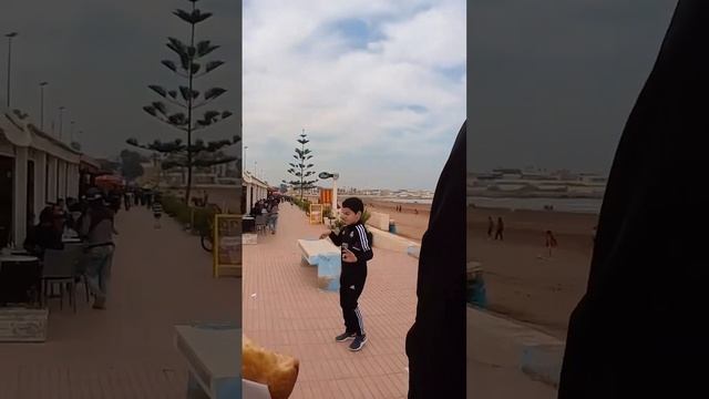 Fujifilm X100V street photography in El Jadida City, Morocco. смотреть онлайн