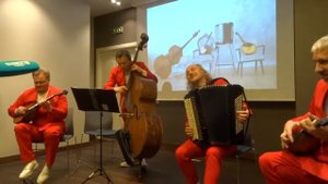 Играет "Терем-квартет"