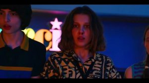 Stranger Things Season 3 - Eleven Saves Dustin,Steve,Robin,Erica - Car Scene