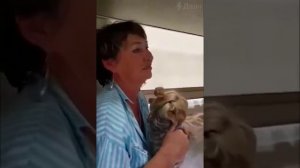 Бухая тренер по гимнастике Татьяна Слугина заставила подопечную сидеть на шпагате на полке поезда