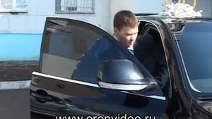 Жених выезжает к невесте на выкуп.avi