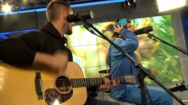 Классно поёт девушка и мужчина смотреть онлайн