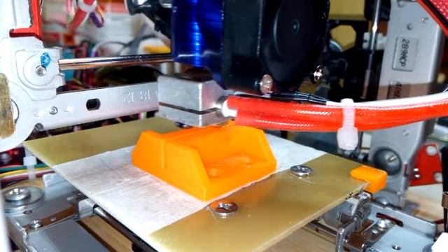 3D Принтер из DVD дисководов - 2 смотреть онлайн