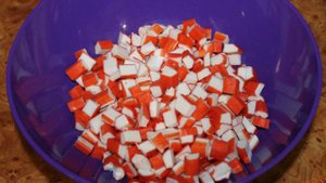 Салат из кукурузы и крабовых палочек