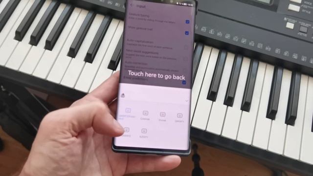 Huawei Celia Keyboard смотреть онлайн