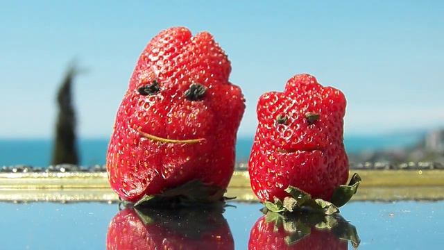 ПРИВЕТ ОТ КЛУБНИК смотреть онлайн