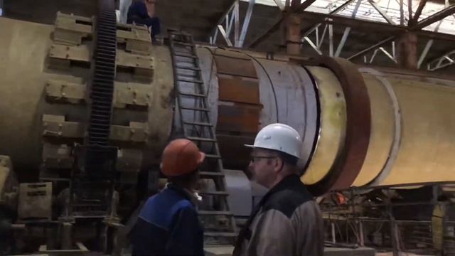 АЗХС, Цех №2, ремонт вращающейся печи №3. смотреть онлайн