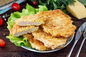 Куриная грудка. Вкуснейшая отбивная в кляре.